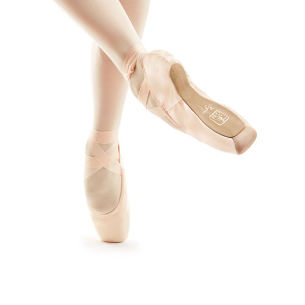 Gaynor Minden Classic Fit Lyra Pointe Shoe